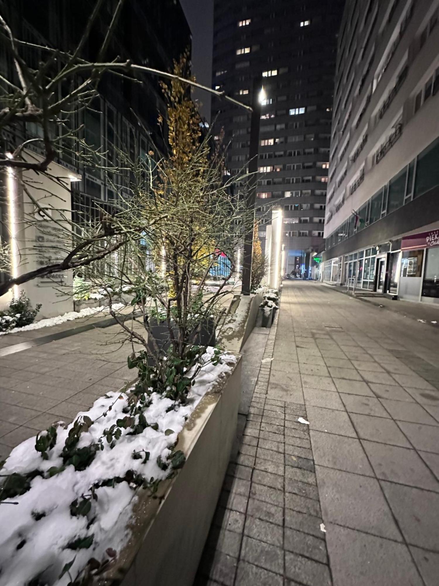 5Centrum Stanislawa Moniuszki10 Wi-Fi 1Gb Sek ワルシャワ エクステリア 写真