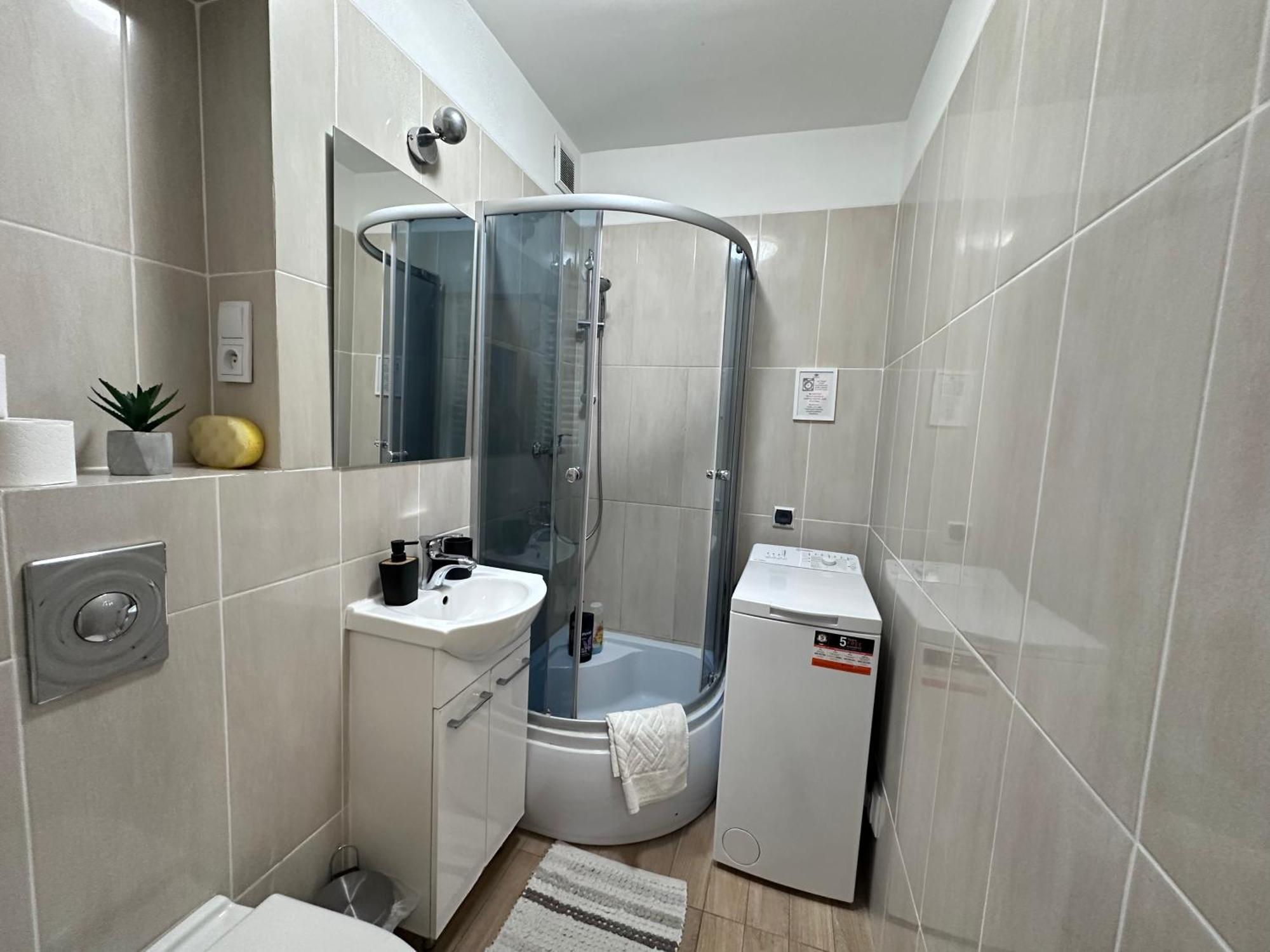 5Centrum Stanislawa Moniuszki10 Wi-Fi 1Gb Sek ワルシャワ エクステリア 写真